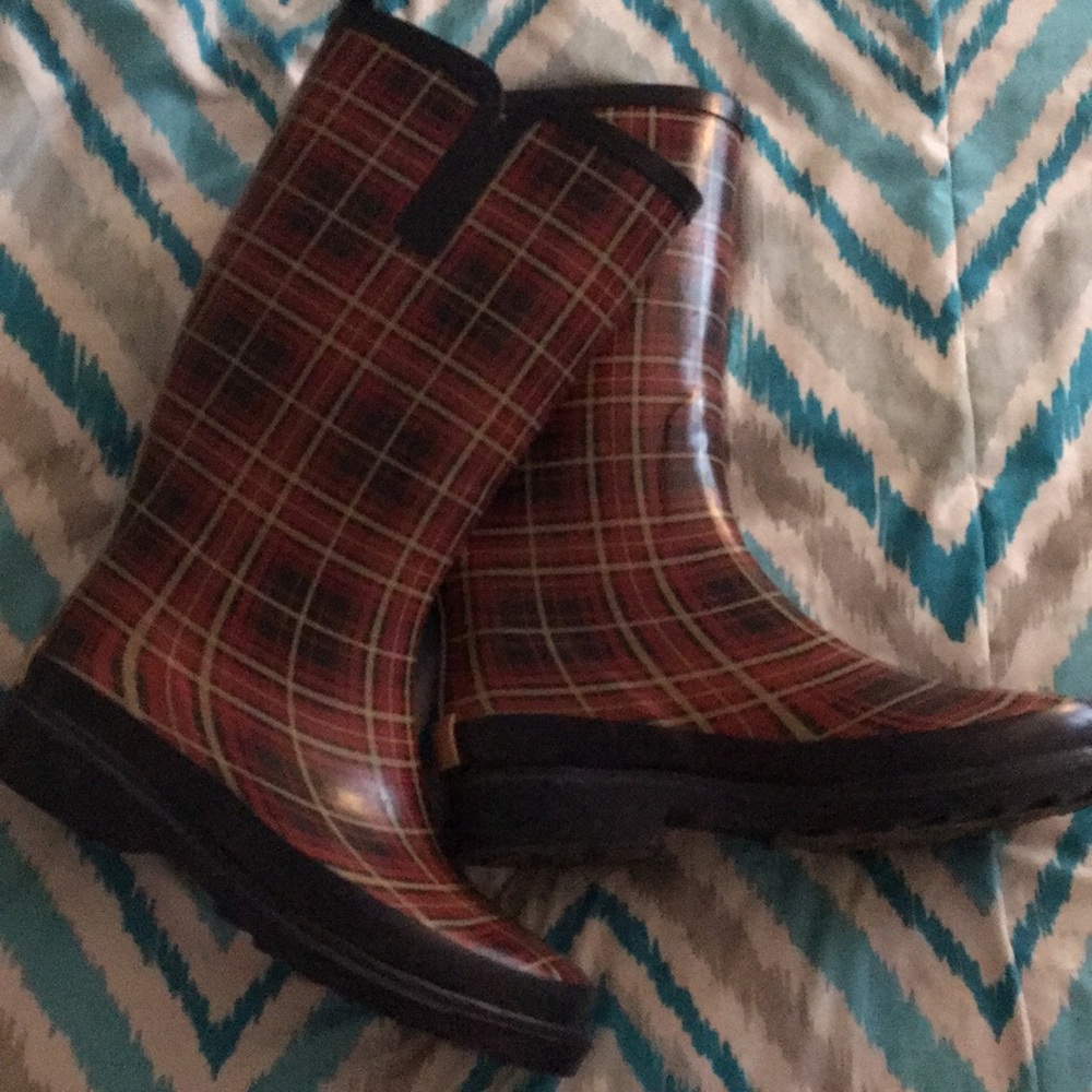 Rain boots
